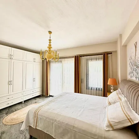 Erol Apartment